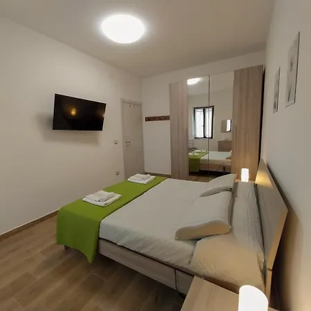 Iknos Vacanze Apartament